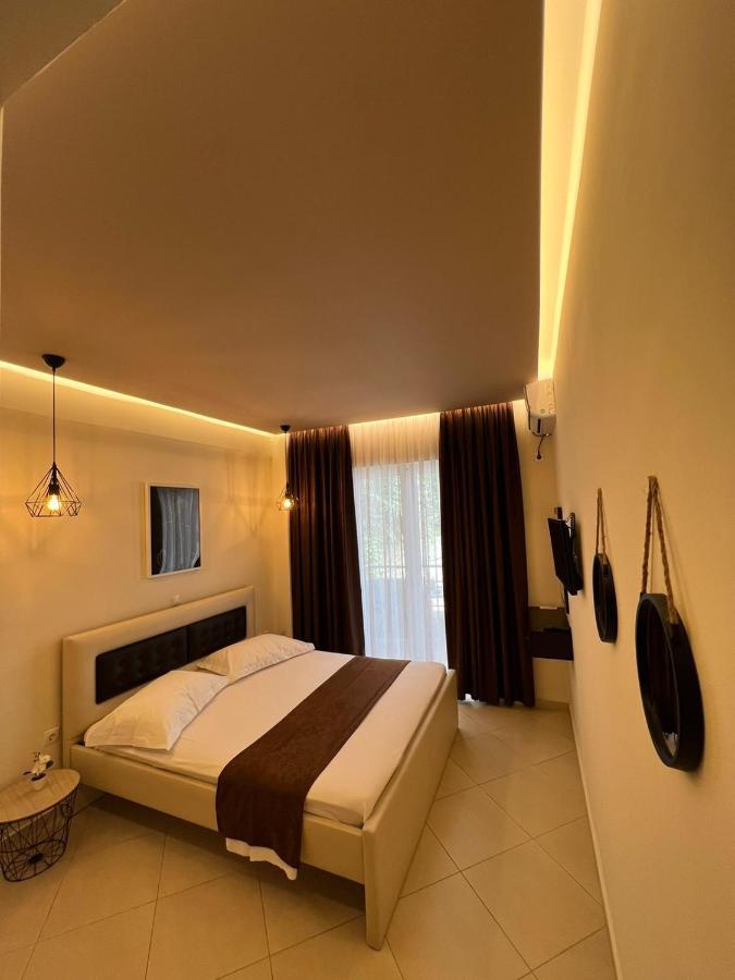 Paradiso Apartments ซารานเดอ ภายนอก รูปภาพ
