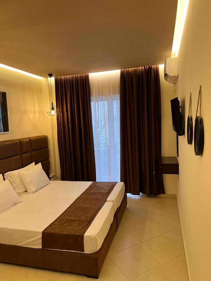 Paradiso Apartments ซารานเดอ ภายนอก รูปภาพ
